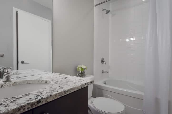 201carlaw102-159-1.jpg
